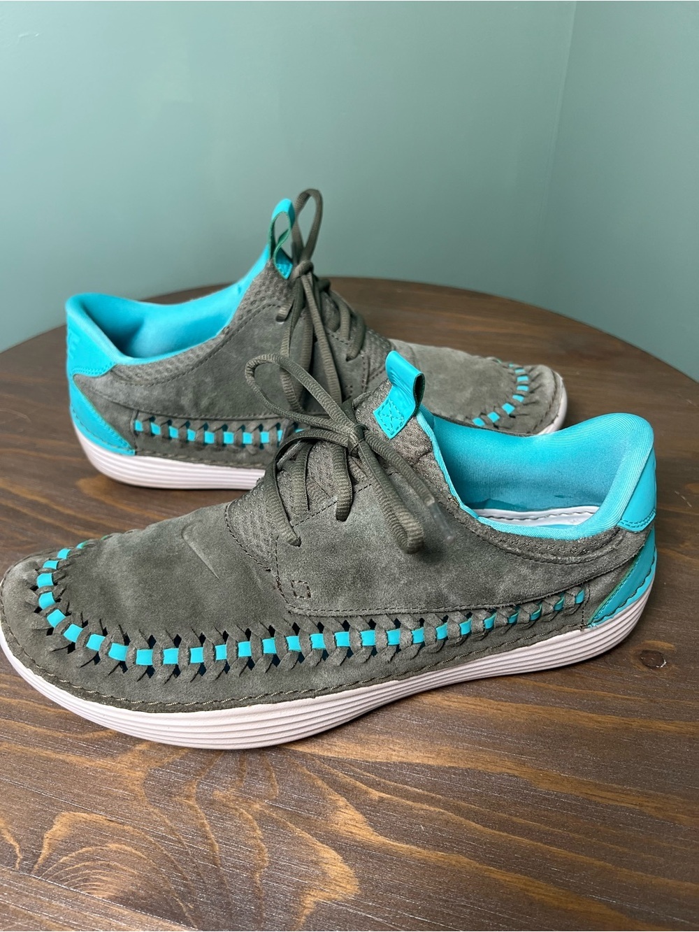 Nike 555345 Men’s Solarsoft Suede Premium Woven Sneakers Tarp Green Size 12